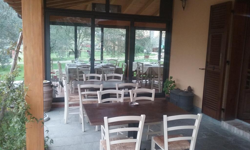 Agriturismo Il Poderetto Licciana Nardi Bagian luar foto